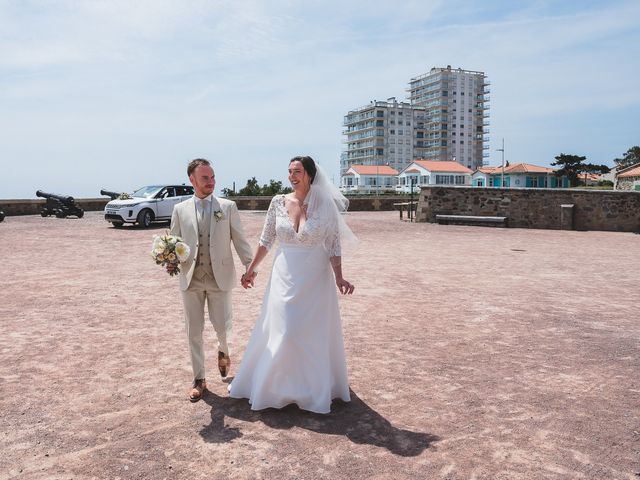 Le mariage de Ronan et Marine à Moutiers-les-Mauxfaits, Vendée 31