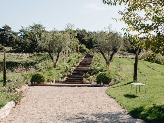 Le mariage de Giuseppe et Sacha à Oppedette, Alpes-de-Haute-Provence 7