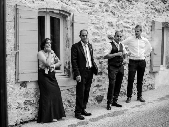 Le mariage de Giuseppe et Sacha à Oppedette, Alpes-de-Haute-Provence 136
