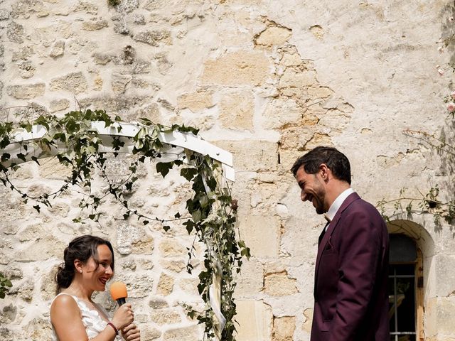 Le mariage de Alvaro et Julie à Tabanac, Gironde 8