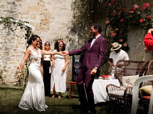 Le mariage de Alvaro et Julie à Tabanac, Gironde 7