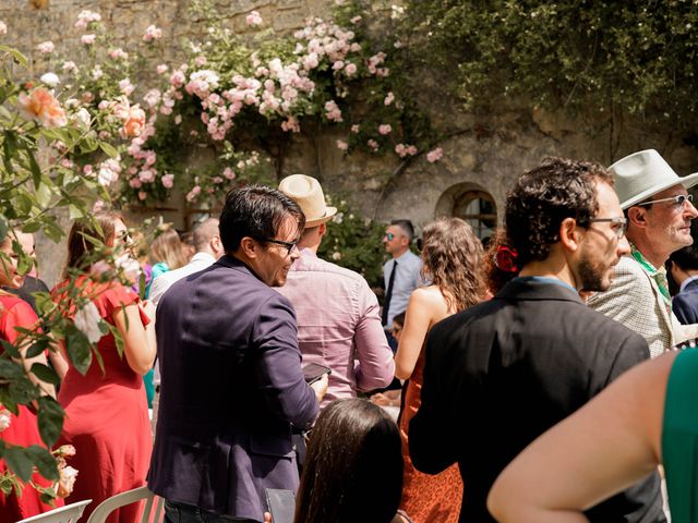 Le mariage de Alvaro et Julie à Tabanac, Gironde 12