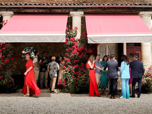 Le mariage de Alvaro et Julie à Tabanac, Gironde 29