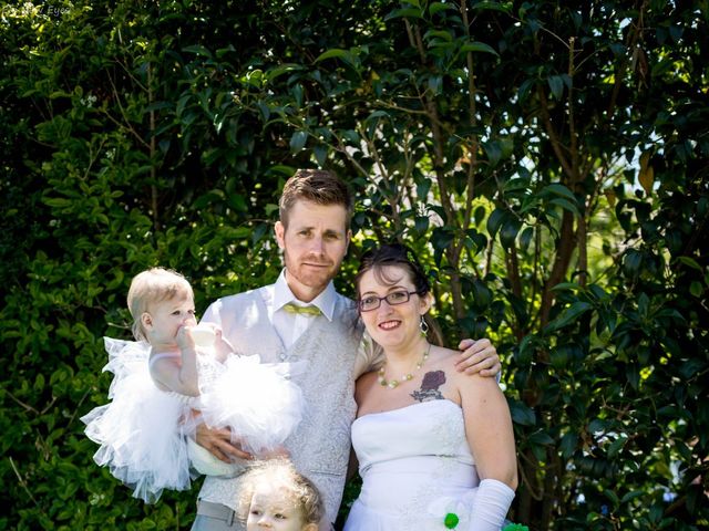 Le mariage de Benjamin et Amélie à Mions, Rhône 16