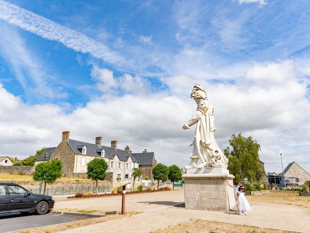 Le mariage de Benjamin et Alexandra à Tourville-sur-Sienne, Manche 25