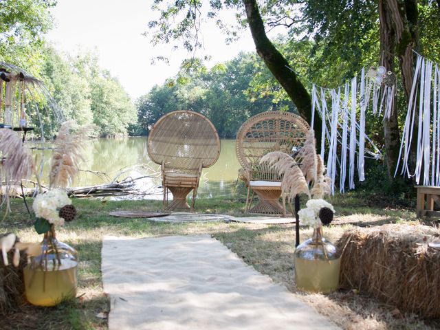 Le mariage de Mélina et Laura  à Sainte-Cécile, Vendée 7