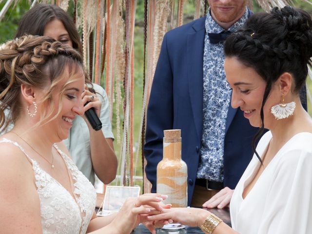 Le mariage de Mélina et Laura  à Sainte-Cécile, Vendée 8