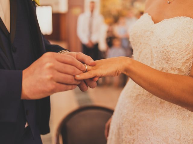 Le mariage de Kévin et Irma à Carcassonne, Aude 32