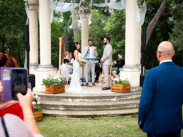 Le mariage de Romain et Margot à Saint-Gilles, Gard 24