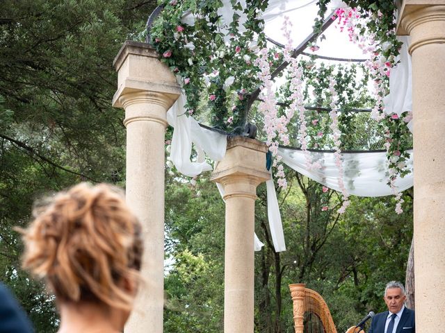 Le mariage de Romain et Margot à Saint-Gilles, Gard 36