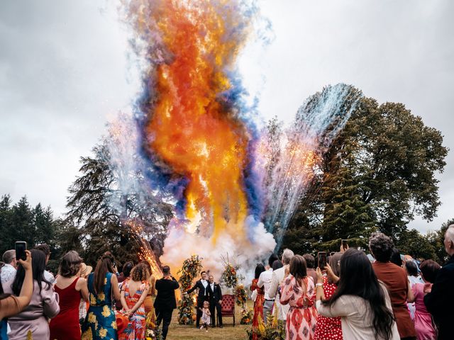 Le mariage de Valentin et Jonathan à Trédion, Morbihan 12