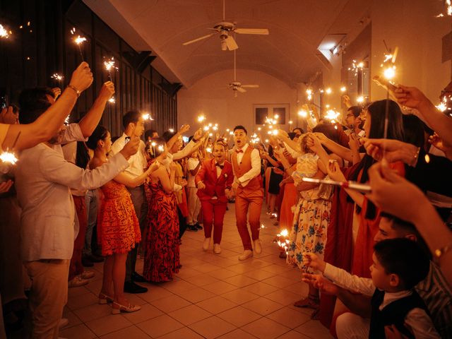 Le mariage de Valentin et Jonathan à Trédion, Morbihan 25