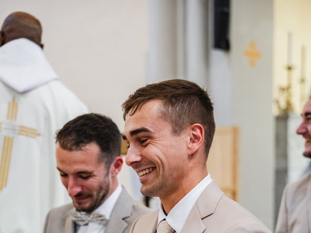 Le mariage de Loïc et Océane à Blacé, Rhône 29