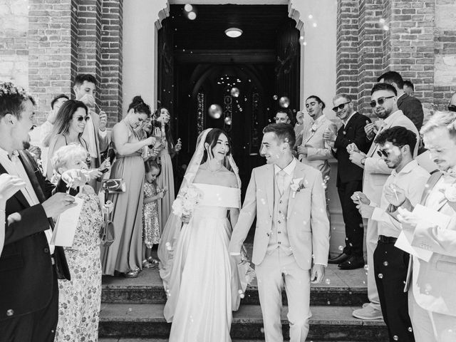 Le mariage de Loïc et Océane à Blacé, Rhône 33