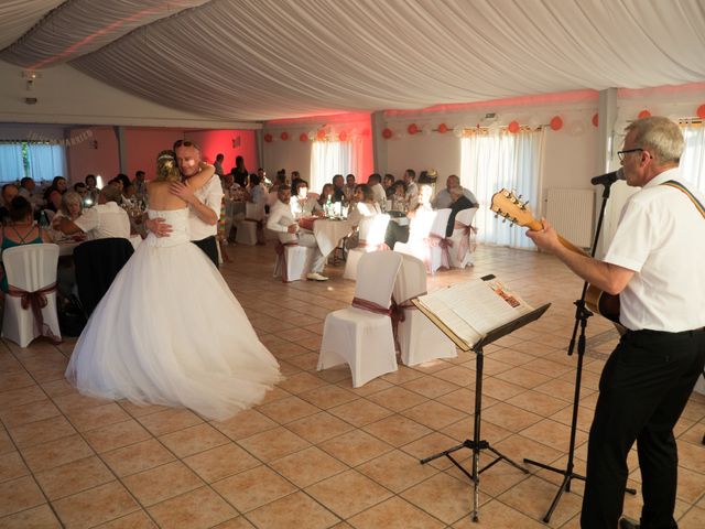 Le mariage de Nicolas et Lindsay à Guidel, Morbihan 52