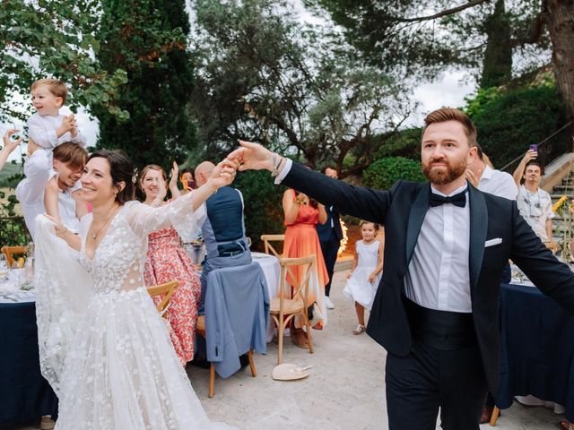 Le mariage de Guillaume et Emmanuelle à Châteauneuf-du-Pape, Vaucluse 117