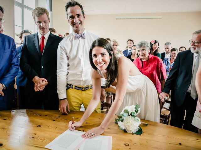 Le mariage de Olivier et Alexandra à Angoulême, Charente 13