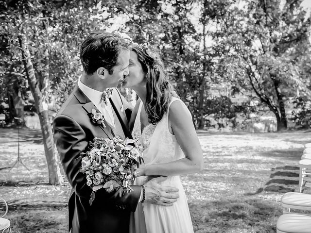 Le mariage de Olivier et Alexandra à Angoulême, Charente 51