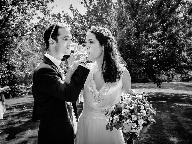 Le mariage de Olivier et Alexandra à Angoulême, Charente 54