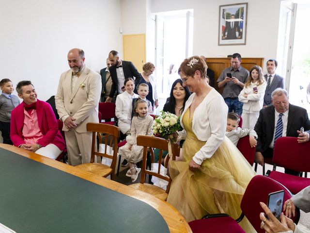 Le mariage de Patrick et Isabelle à Saint-Pont, Allier 3