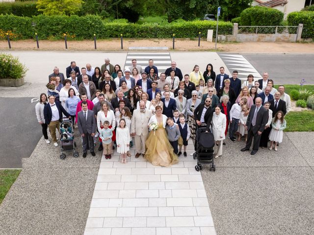 Le mariage de Patrick et Isabelle à Saint-Pont, Allier 10