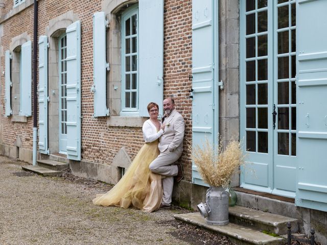 Le mariage de Patrick et Isabelle à Saint-Pont, Allier 11