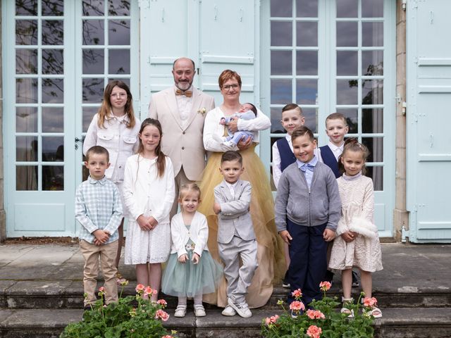 Le mariage de Patrick et Isabelle à Saint-Pont, Allier 12