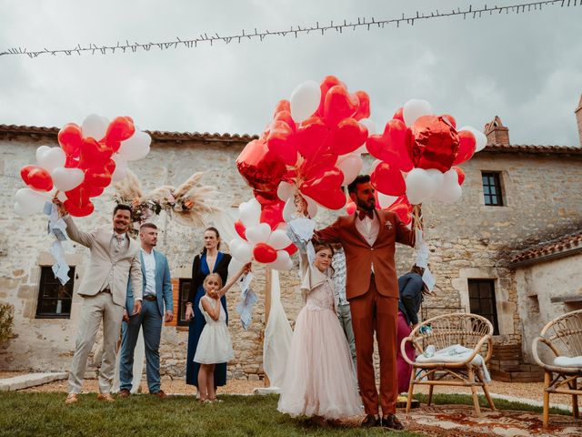 Le mariage de Antonin et Gaëtan à Sainte-Cécile, Vendée 28