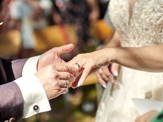 Le mariage de Mickaël et Silvia à Nesmy, Vendée 24