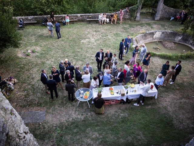 Le mariage de Antoine et Aurélie à Saillans, Drôme 33