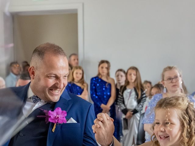 Le mariage de Jerome et Annabelle à Barberey-Saint-Sulpice, Aube 4