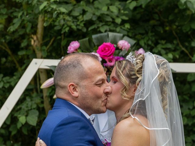 Le mariage de Jerome et Annabelle à Barberey-Saint-Sulpice, Aube 15