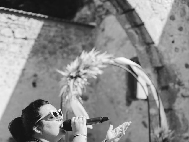 Le mariage de Jérémie et Lisa à Salt-en-Donzy, Loire 24