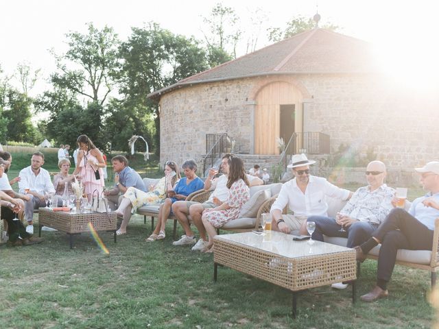 Le mariage de Jérémie et Lisa à Salt-en-Donzy, Loire 36