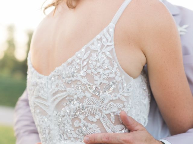 Le mariage de Jérémie et Lisa à Salt-en-Donzy, Loire 42
