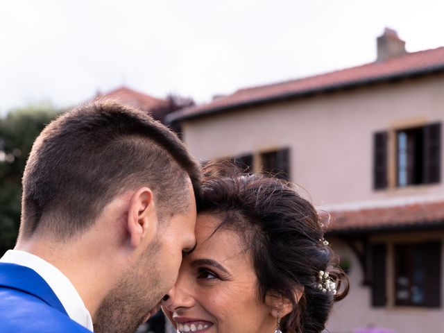 Le mariage de Mickael et Noria à Saint-Laurent-d&apos;Oingt, Rhône 22
