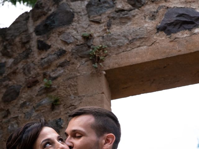 Le mariage de Mickael et Noria à Saint-Laurent-d&apos;Oingt, Rhône 27