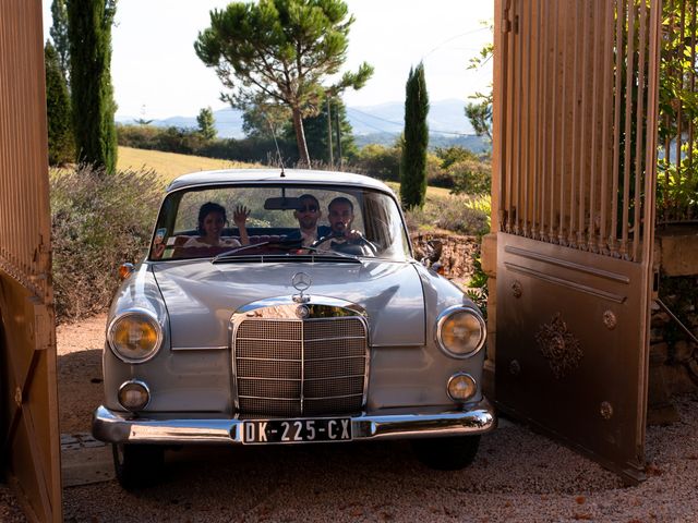 Le mariage de Mickael et Noria à Saint-Laurent-d&apos;Oingt, Rhône 28