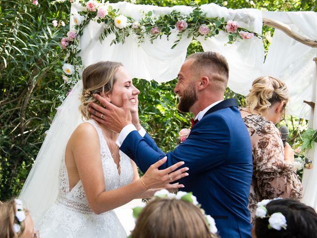 Le mariage de Alexandre et Marine à Juvignac, Hérault 46