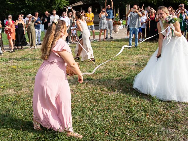 Le mariage de Alexandre et Marine à Juvignac, Hérault 51