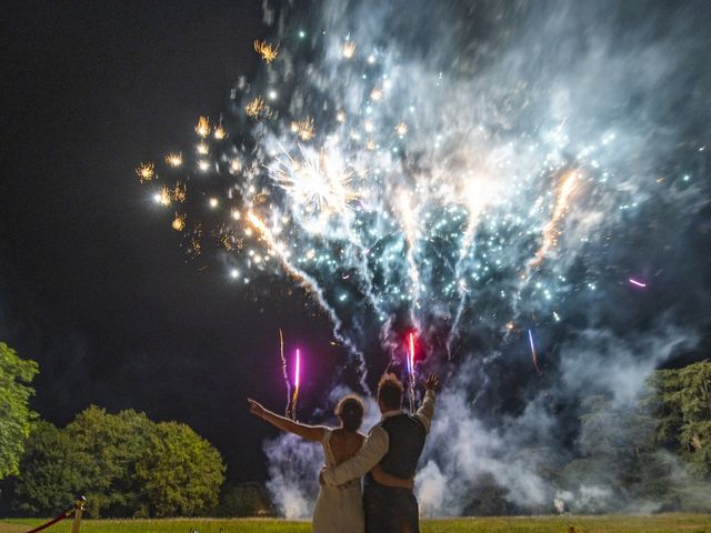 Le mariage de Alésia et Chris à Lafrançaise, Tarn-et-Garonne 44