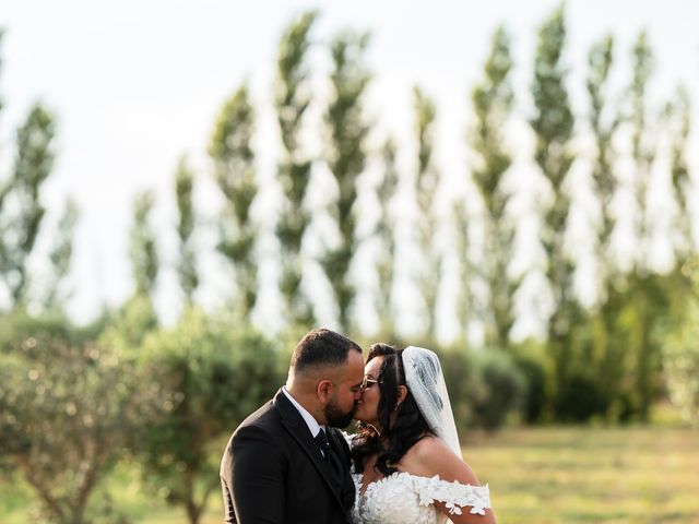 Le mariage de Daniel et Lara à Martigues, Bouches-du-Rhône 4