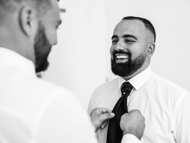 Le mariage de Daniel et Lara à Martigues, Bouches-du-Rhône 14