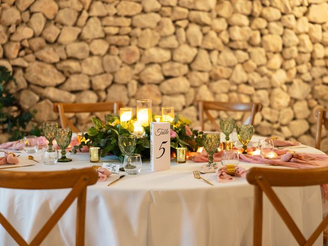 Le mariage de Daniel et Lara à Martigues, Bouches-du-Rhône 32
