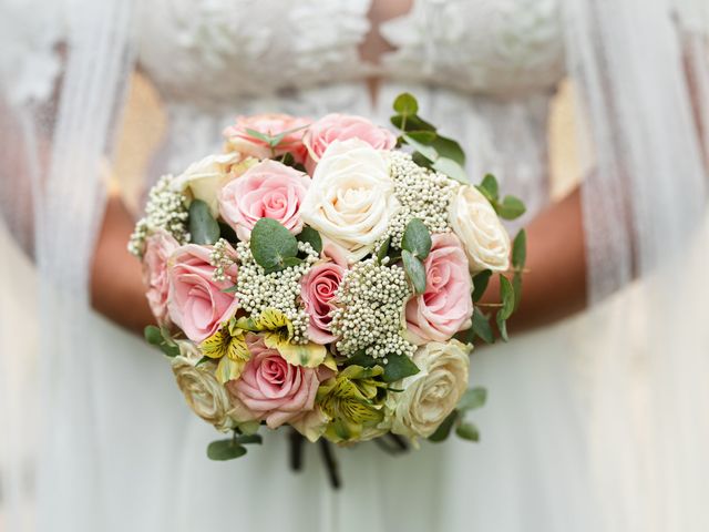 Le mariage de Daniel et Lara à Martigues, Bouches-du-Rhône 40