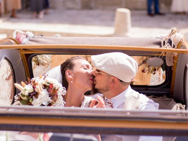 Le mariage de Clément et Célia à Savignac, Gironde 22