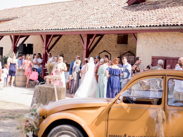 Le mariage de Clément et Célia à Savignac, Gironde 25