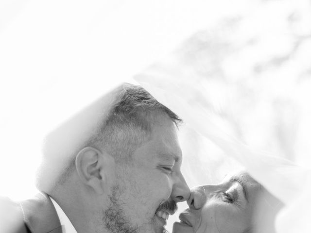 Le mariage de Clément et Célia à Savignac, Gironde 43