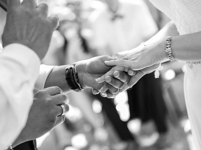 Le mariage de Agy et Vanessa  à Mosnac, Charente 59