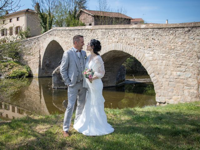 Le mariage de Frédéric  et Sandrine  à Chazelles-sur-Lyon, Loire 14